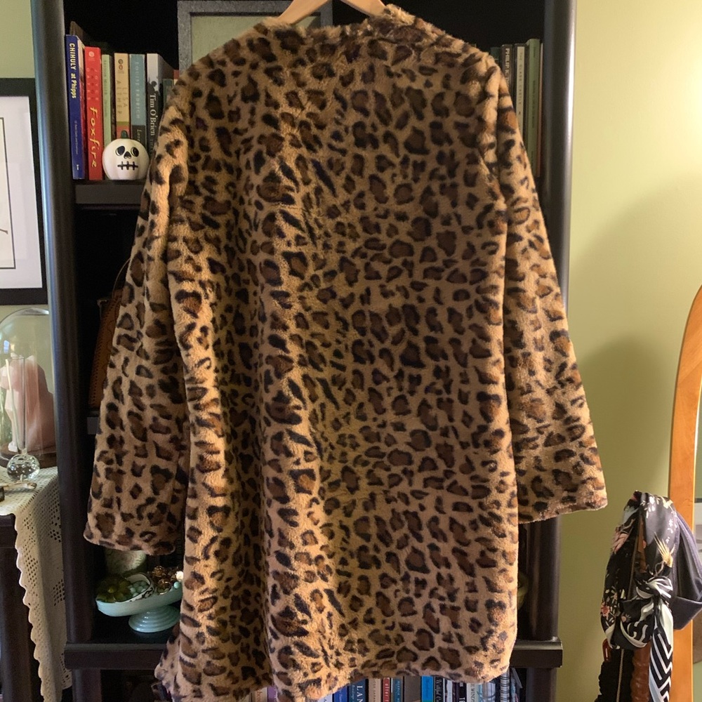 Leopard Print Teddy Coat - Picture 4 of 5